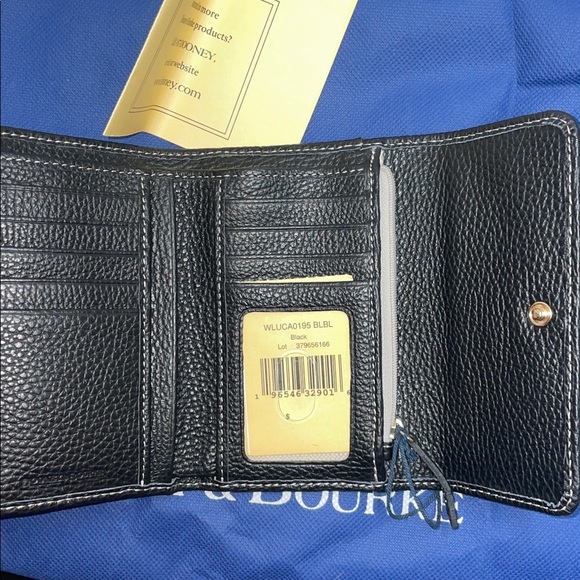 NWT Dooney & Bourke ‘Lucca’ Leather Drawstring Hobo W/Wallet - Picture 16 of 16